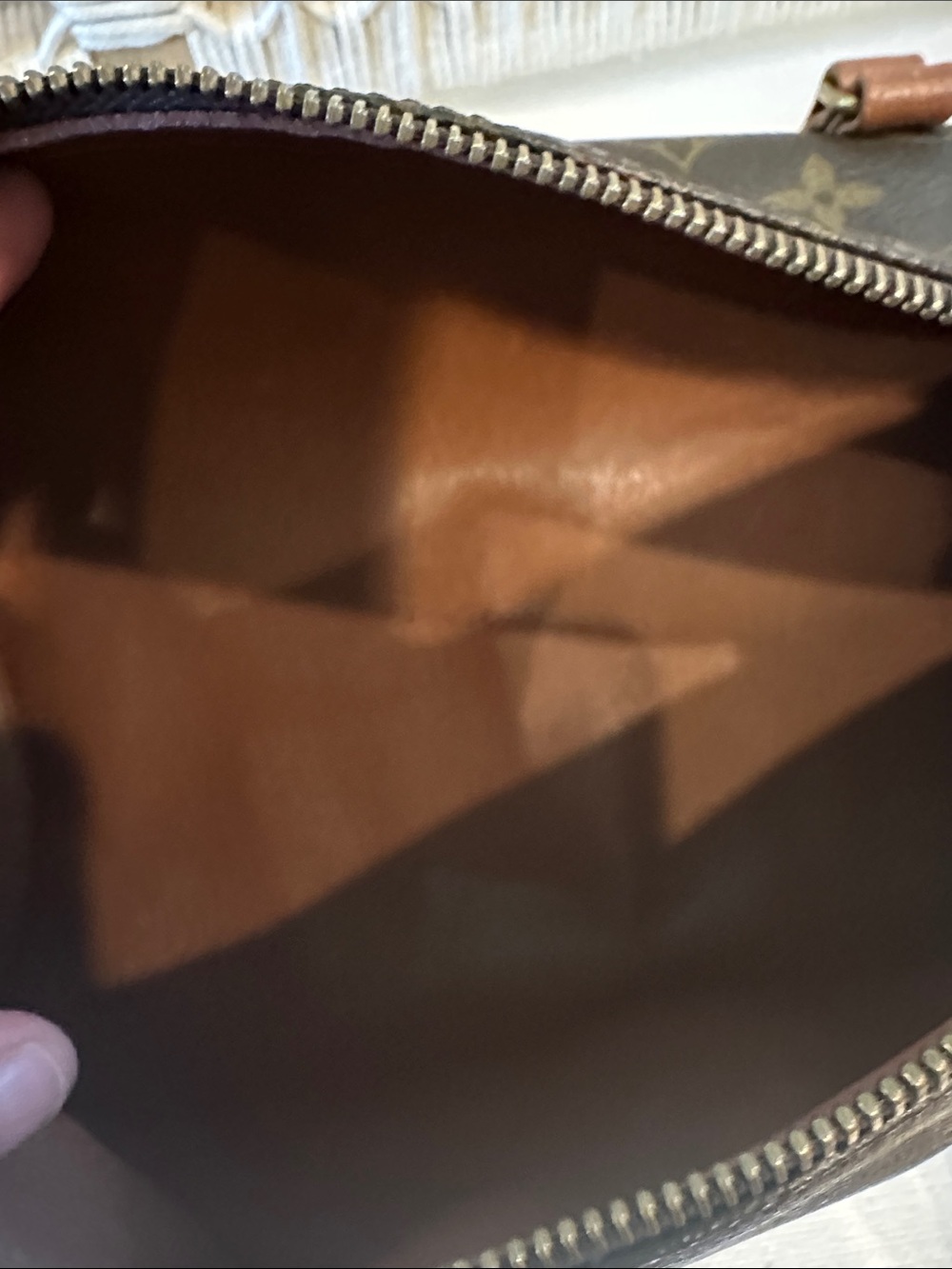 Louis Vuitton Monogram Papillon 30 in Excellent Condition - Picture 7 of 11